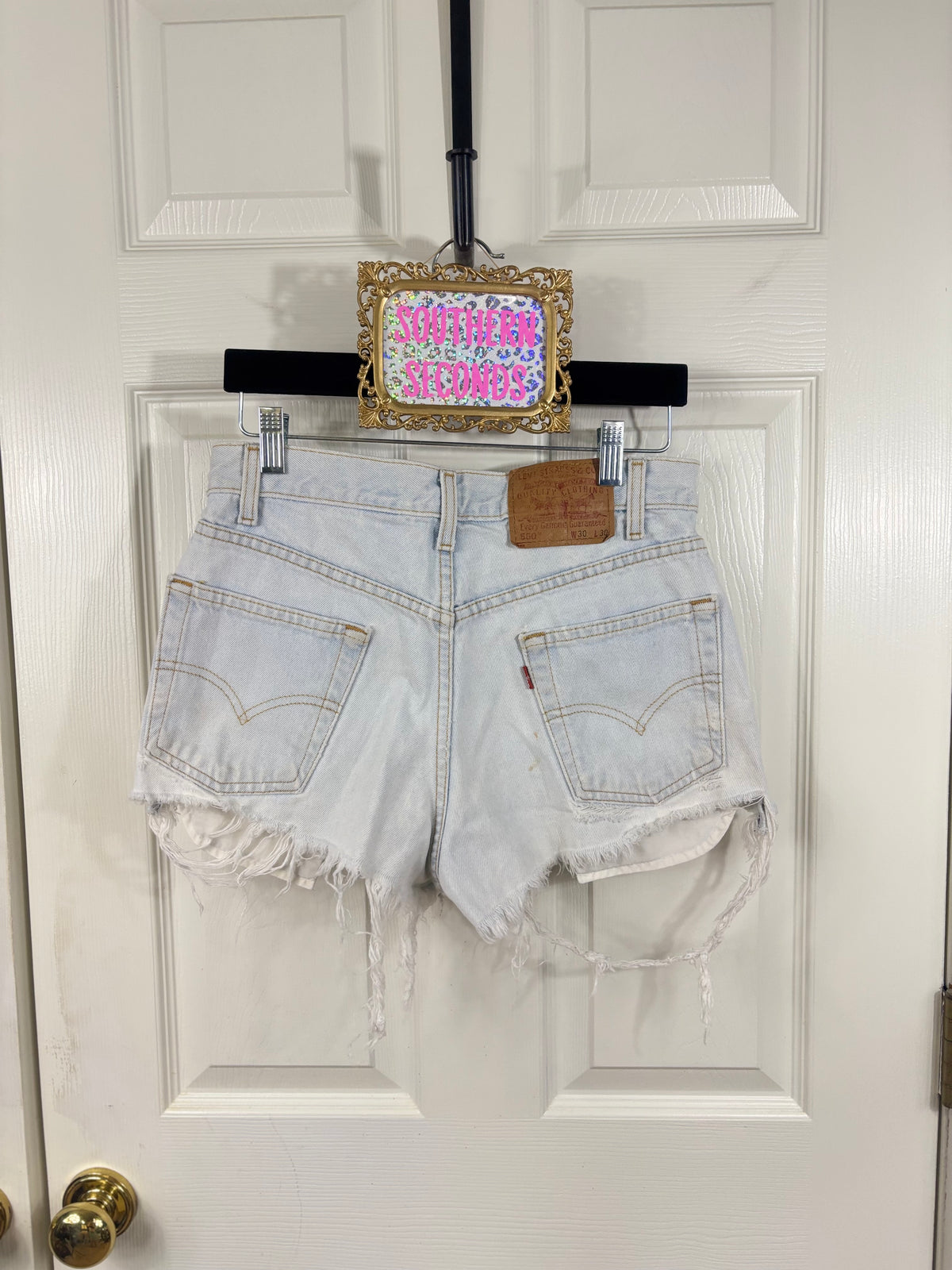 Levi’s 550 cutoff distressed shorts
